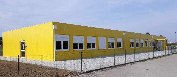 Scuola elementare prefabbricata
